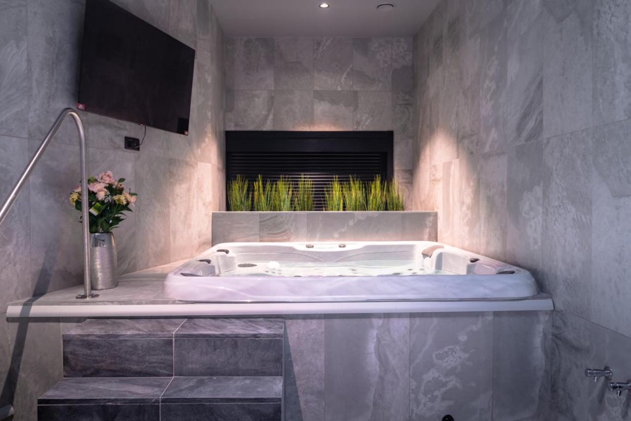Set Spa Mouscron Ngoại thất bức ảnh